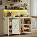 Barschrank mit Steckdosenleiste, LED-Beleuchtung, Schiebeturen, Weinglashalter und Flaschenhalter, Vintageweiss und Honigbraun